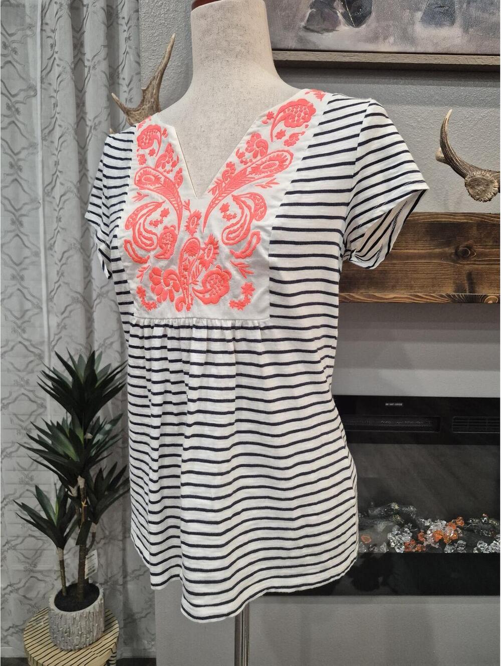 Boden Womens Embroidery top size 6 - Picture 4 of 7